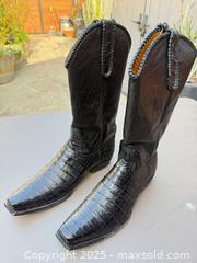 MaxSold Auction: Men's Black Shiny Square-Toe Western Cowboy Boots, Size 10 D - Los Angeles (California, USA) PARTNER MANAGED Downsizing Online Auction - W 88th Place