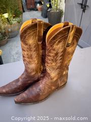 MaxSold Auction: Men's Western Cowboy Boots Size 10 D Brown Leather Snip Toe - Los Angeles (California, USA) PARTNER MANAGED Downsizing Online Auction - West 88th Place