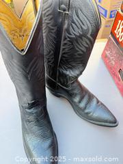 MaxSold Auction: Men's Western Cowboy Boots Size 10 D Leather Snip Toe - Los Angeles (California, USA) PARTNER MANAGED Downsizing Online Auction - West 88th Place