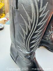 MaxSold Auction: Nocona Leather Boots Size 10 Pointed/Snip Toe Made in Mexico - Los Angeles (California, USA) PARTNER MANAGED Downsizing Online Auction - West 88th Place