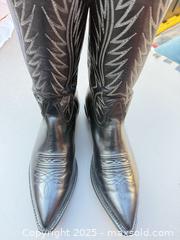 MaxSold Auction: Nocona Leather Boots Size 10 Pointed/Snip Toe Made in Mexico - Los Angeles (California, USA) PARTNER MANAGED Downsizing Online Auction - West 88th Place