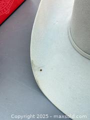 MaxSold Auction: Rand's 7X Beaver Felt Western/Cowboy Hat — Light Gray/Silver - Los Angeles (California, USA) PARTNER MANAGED Downsizing Online Auction - West 88th Place