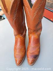 MaxSold Auction: Tan Full-Grain Leather Western Cowboy Boots, US 10 D - Los Angeles (California, USA) PARTNER MANAGED Downsizing Online Auction - West 88th Place
