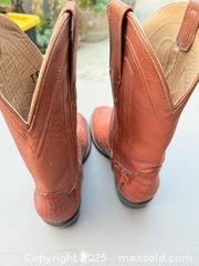 MaxSold Auction: Tecovas Men's Western Cowboy Boots Size 10 D Rust Cognac - Los Angeles (California, USA) PARTNER MANAGED Downsizing Online Auction - West 88th Place