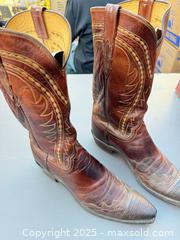 MaxSold Auction: Western/Cowboy Boots Size 10 D Brown Cognac - Los Angeles (California, USA) PARTNER MANAGED Downsizing Online Auction - West 88th Place