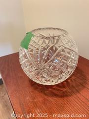 MaxSold Auction: Crystal glassware bowls - Surrey (British Columbia, Canada) SELLER MANAGED Estate Sale Online Auction - King George Boulevard (CONDO)