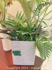 MaxSold Auction: Floral arrangements - Surrey (British Columbia, Canada) SELLER MANAGED Estate Sale Online Auction - King George Boulevard (CONDO)