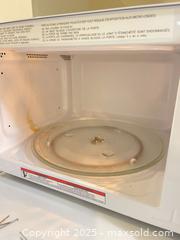 MaxSold Auction: Small microwave  - Surrey (British Columbia, Canada) SELLER MANAGED Estate Sale Online Auction - King George Boulevard (CONDO)