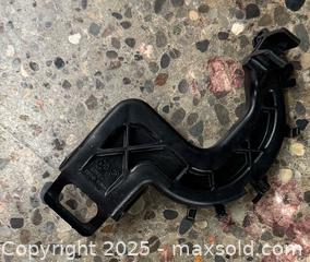 MaxSold Auction: 2011-2016 HYUNDAI ELANTRA SUPPORT BRACKET 82485 3X000 - Toronto (Ontario, Canada) SELLER MANAGED Downsizing Online Auction - Research Road