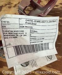 MaxSold Auction: 2017 HYUNDAI ELANTRA RIGHT DOOR BRACKETS SET - Toronto (Ontario, Canada) SELLER MANAGED Downsizing Online Auction - Research Road