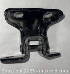 MaxSold Auction: 2017 Hyundai Elantra Upper Deal Hinge L A046067 - Toronto (Ontario, Canada) SELLER MANAGED Downsizing Online Auction - Research Road