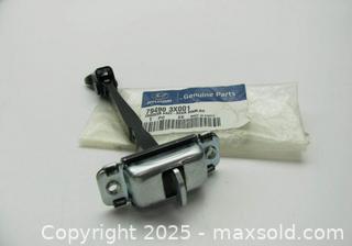 MaxSold Auction: 794903X001 Rear Right Door Checker OEM For Hyundai Elantra 2013-2015 - Toronto (Ontario, Canada) SELLER MANAGED Downsizing Online Auction - Research Road