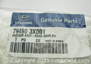 MaxSold Auction: 794903X001 Rear Right Door Checker OEM For Hyundai Elantra 2013-2015 - Toronto (Ontario, Canada) SELLER MANAGED Downsizing Online Auction - Research Road