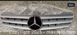 MaxSold Auction: MERCEDES BENZ W203 C-CLASS CL TYPE SILVER & CHROME GRILL - Toronto (Ontario, Canada) SELLER MANAGED Downsizing Online Auction - Research Road