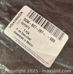 MaxSold Auction: VOLKSWAGON 5GM8072879B9 SPORTE LICENSE MOUNT PLATE  - Toronto (Ontario, Canada) SELLER MANAGED Downsizing Online Auction - Research Road