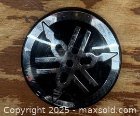 MaxSold Auction: YAMAHA MT-09 1R02413B-00 ONE SIDED TANK EMBLEM  - Toronto (Ontario, Canada) SELLER MANAGED Downsizing Online Auction - Research Road