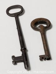 MaxSold Auction: ANTIQUE DOOR KEYS - Kingston (Ontario, Canada) SELLER MANAGED Downsizing Online Auction - Rosemund Crescent