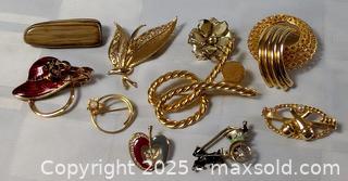 MaxSold Auction: BROOCH JEWELRY LOT - Kingston (Ontario, Canada) SELLER MANAGED Downsizing Online Auction - Rosemund Crescent