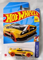 MaxSold Auction: HOT WHEELS TOY CAR - Kingston (Ontario, Canada) SELLER MANAGED Downsizing Online Auction - Rosemund Crescent