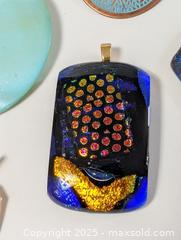 MaxSold Auction: JEWELRY PENDANT LOT - Kingston (Ontario, Canada) SELLER MANAGED Downsizing Online Auction - Rosemund Crescent