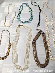 MaxSold Auction: NECKLACE JEWELRY LOT - Kingston (Ontario, Canada) SELLER MANAGED Downsizing Online Auction - Rosemund Crescent
