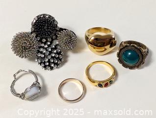 MaxSold Auction: RING JEWELRY LOT - Kingston (Ontario, Canada) SELLER MANAGED Downsizing Online Auction - Rosemund Crescent