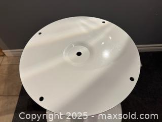 MaxSold Auction: Brand new Tulip metal base in gloss white  - Toronto (Ontario, Canada) SHORT NOTICE SELLER MANAGED Reseller Online Auction - Kempsell Crescent