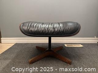 MaxSold Auction: Mid century modern Plycraft footstool ottoman - Toronto (Ontario, Canada) SHORT NOTICE SELLER MANAGED Reseller Online Auction - Kempsell Crescent