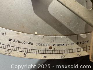 MaxSold Auction: vintage Butchart balance or scale - Toronto (Ontario, Canada) SHORT NOTICE SELLER MANAGED Reseller Online Auction - Kempsell Crescent