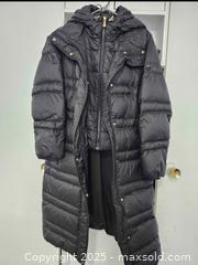 MaxSold Auction: Kate Spade women winter jacket size M - Toronto (Ontario, Canada) SELLER MANAGED Reseller Online Auction - Cosburn Avenue (CONDO)