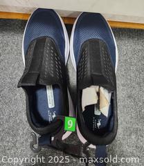 MaxSold Auction: New men shoes size 9 - Toronto (Ontario, Canada) SELLER MANAGED Reseller Online Auction - Cosburn Avenue (CONDO)