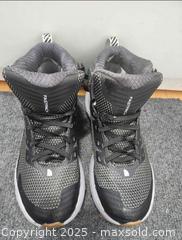 MaxSold Auction: North Face women winter shose size 5.5 - Toronto (Ontario, Canada) SELLER MANAGED Reseller Online Auction - Cosburn Avenue (CONDO)