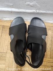 MaxSold Auction: women shoes  size 10 - Toronto (Ontario, Canada) SELLER MANAGED Reseller Online Auction - Cosburn Avenue (CONDO)