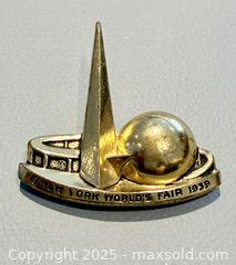 MaxSold Auction: 1939 New York World's Fair Souvenir Brooch  - Toronto (Ontario, Canada) PARTNER MANAGED Reseller Online Auction -  Queen Street West