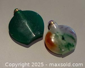 MaxSold Auction: (2) Asian Jade Perfume / Snuff Bottles  - Toronto (Ontario, Canada) PARTNER MANAGED Reseller Online Auction -  Queen Street West