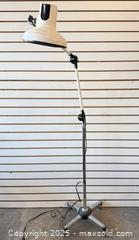 MaxSold Auction: MCM  Industrial Articulated Floor Lamp By Hung Kee Lamps in Working Condition  - Toronto (Ontario, Canada) PARTNER MANAGED Reseller Online Auction -  Queen Street West