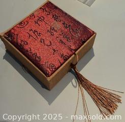 MaxSold Auction: Natural Asian D Shaped JADE Bangle in Original Box  - Toronto (Ontario, Canada) PARTNER MANAGED Reseller Online Auction -  Queen Street West