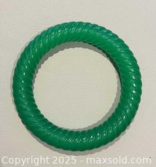 MaxSold Auction: Natural Asian Rope Twist JADE Bangle in Original Box  - Toronto (Ontario, Canada) PARTNER MANAGED Reseller Online Auction -  Queen Street West