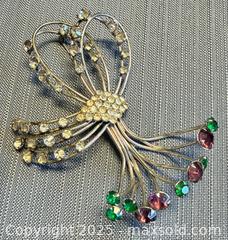 MaxSold Auction: Signed Large Sonia Lee STERLING Silver Colorful Rhinestone Brooch - Marked  - Toronto (Ontario, Canada) PARTNER MANAGED Reseller Online Auction -  Queen Street West