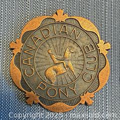 MaxSold Auction: Vintage 1975 Rally Canadian Pony Club Medallion - Toronto (Ontario, Canada) PARTNER MANAGED Reseller Online Auction -  Queen Street West