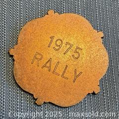 MaxSold Auction: Vintage 1975 Rally Canadian Pony Club Medallion - Toronto (Ontario, Canada) PARTNER MANAGED Reseller Online Auction -  Queen Street West