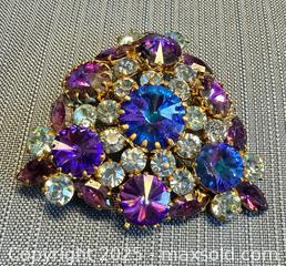 MaxSold Auction: Vintage Austrian Rhinestone Brooch  - Toronto (Ontario, Canada) PARTNER MANAGED Reseller Online Auction -  Queen Street West