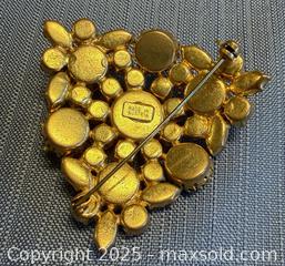 MaxSold Auction: Vintage Austrian Rhinestone Brooch  - Toronto (Ontario, Canada) PARTNER MANAGED Reseller Online Auction -  Queen Street West