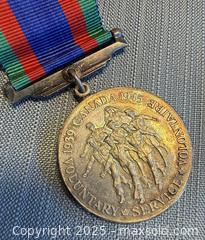 MaxSold Auction: Vintage Collectible World War II Canadian Voluntary Service 1939-1945 Medal  - Toronto (Ontario, Canada) PARTNER MANAGED Reseller Online Auction -  Queen Street West