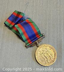 MaxSold Auction: Vintage Collectible World War II Canadian Voluntary Service 1939-1945 Medal  - Toronto (Ontario, Canada) PARTNER MANAGED Reseller Online Auction -  Queen Street West
