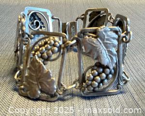 MaxSold Auction: Vintage Grape Cluster STERLING Silver Panel Bracelet - Marked  - Toronto (Ontario, Canada) PARTNER MANAGED Reseller Online Auction -  Queen Street West