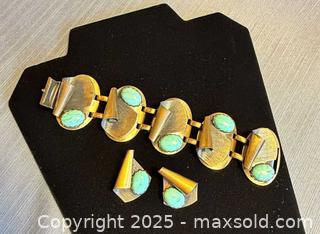 MaxSold Auction: Vintage Handmade Copper Gemstone Bracelet & Clip-on Earrings Set  - Toronto (Ontario, Canada) PARTNER MANAGED Reseller Online Auction -  Queen Street West