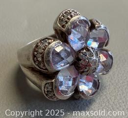 MaxSold Auction: 925 Silver Flower Gemstone Women's Ring - Marked  - Toronto (Ontario, Canada) PARTNER MANAGED Reseller Online Auction - Queen Street Wt.
