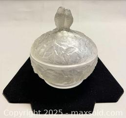 MaxSold Auction: Art Deco Lovebirds Frosted Glass Powder Jar - Toronto (Ontario, Canada) PARTNER MANAGED Reseller Online Auction - Queen Street Wt.