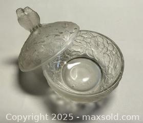 MaxSold Auction: Art Deco Lovebirds Frosted Glass Powder Jar - Toronto (Ontario, Canada) PARTNER MANAGED Reseller Online Auction - Queen Street Wt.